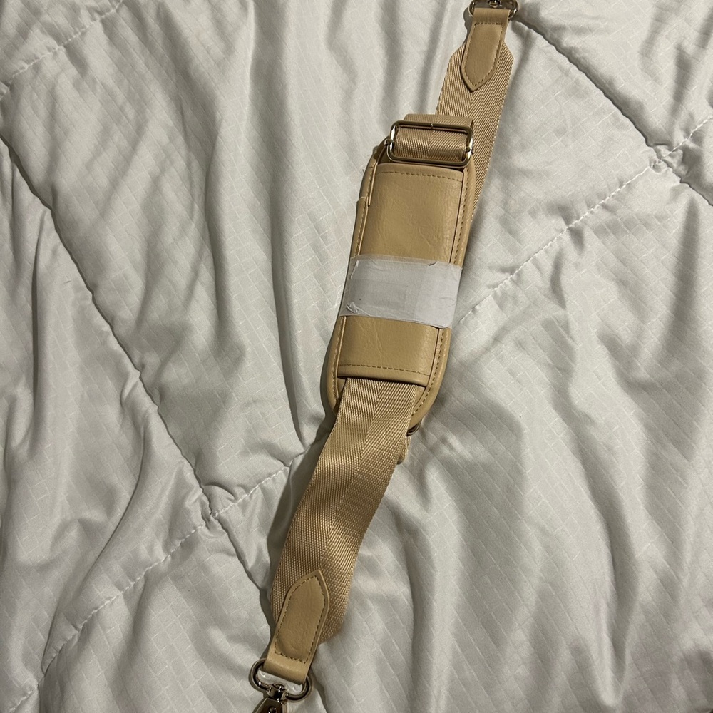 Beis Cream and Tan Weekender Bag - Picture 6 of 7